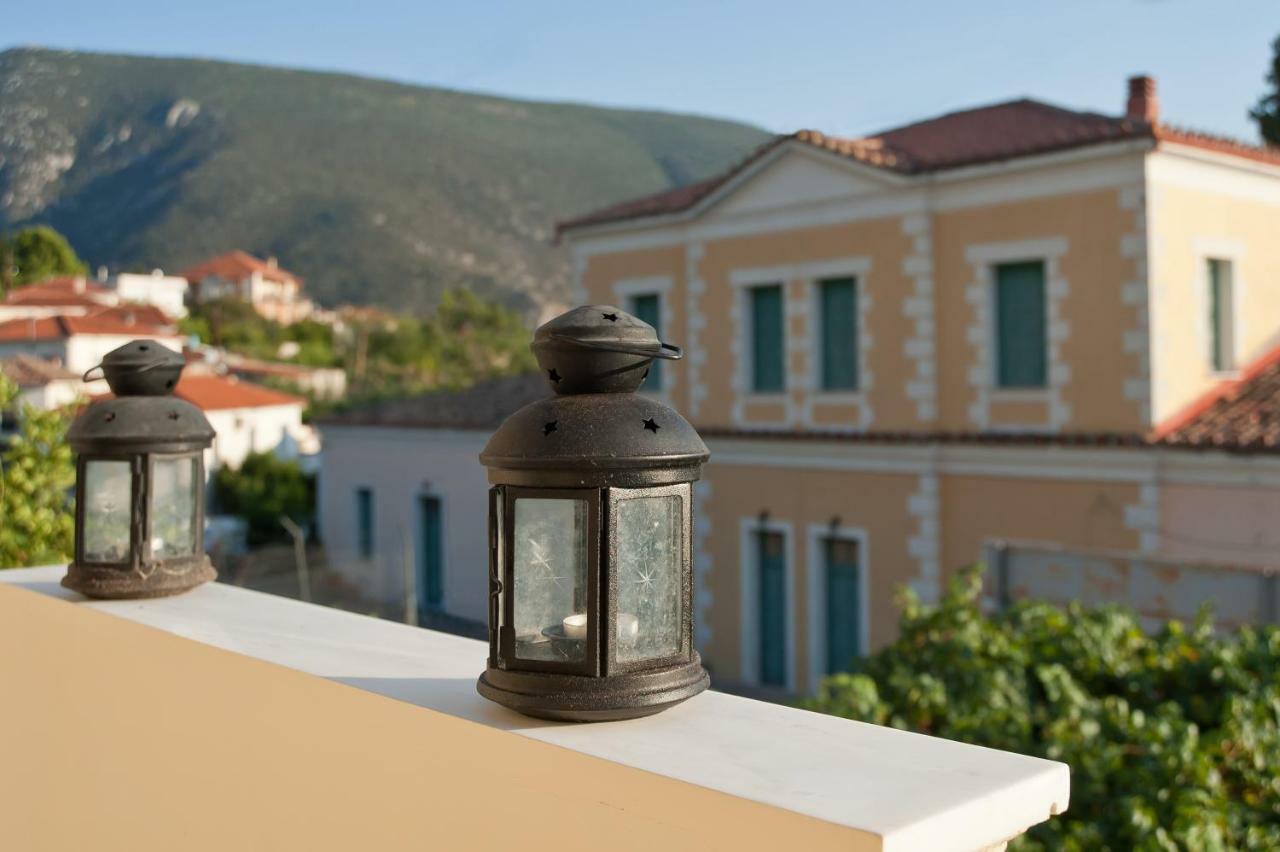 Elia Apartments Chrisso Delphi Exteriör bild